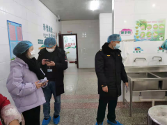 <b>法律人员295余人次</b>